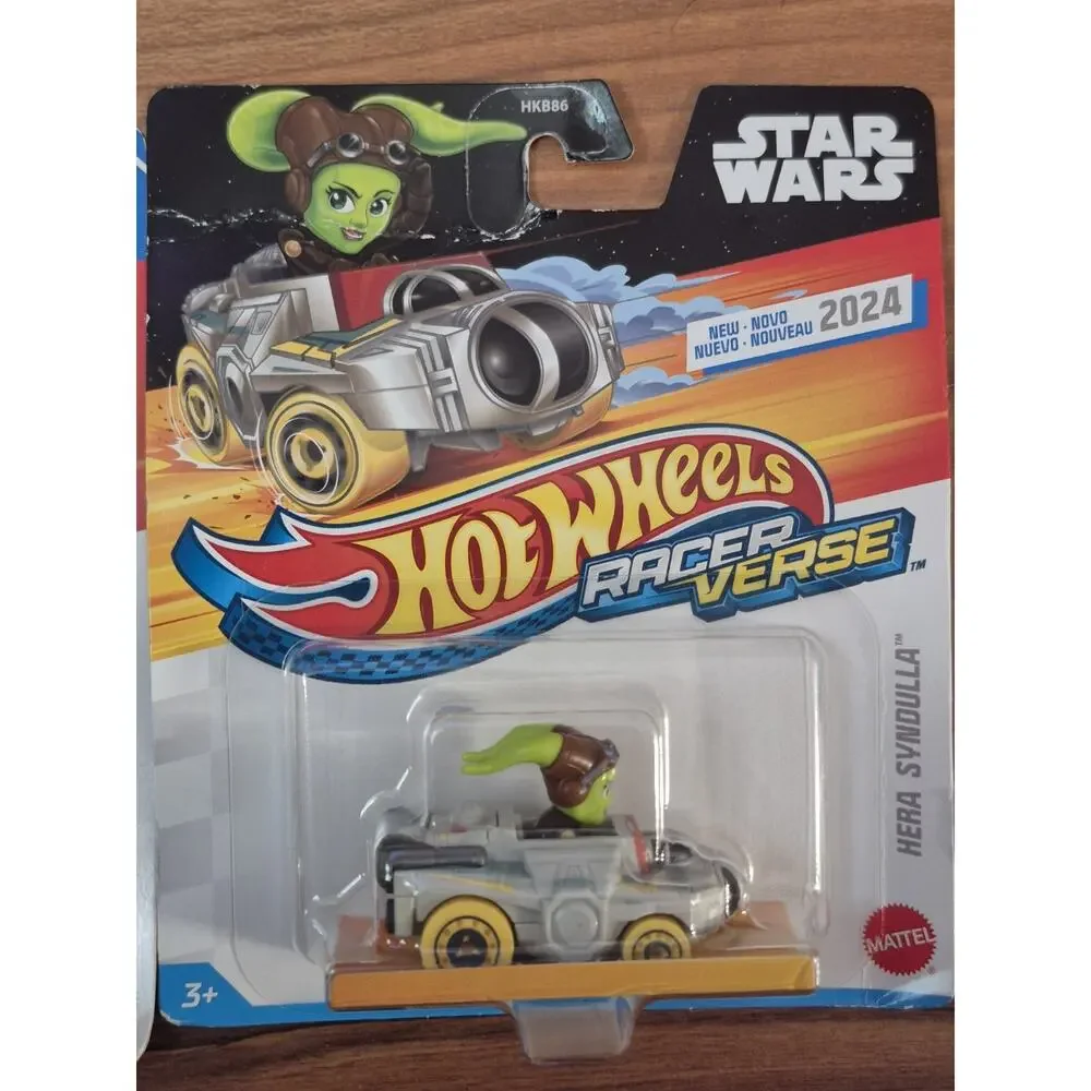 3 Hot Wheels 2024 Racers Verse Cars Star Trek, DC, Stars Wars s33